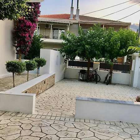 Villa Chris Rea Skiathos Town